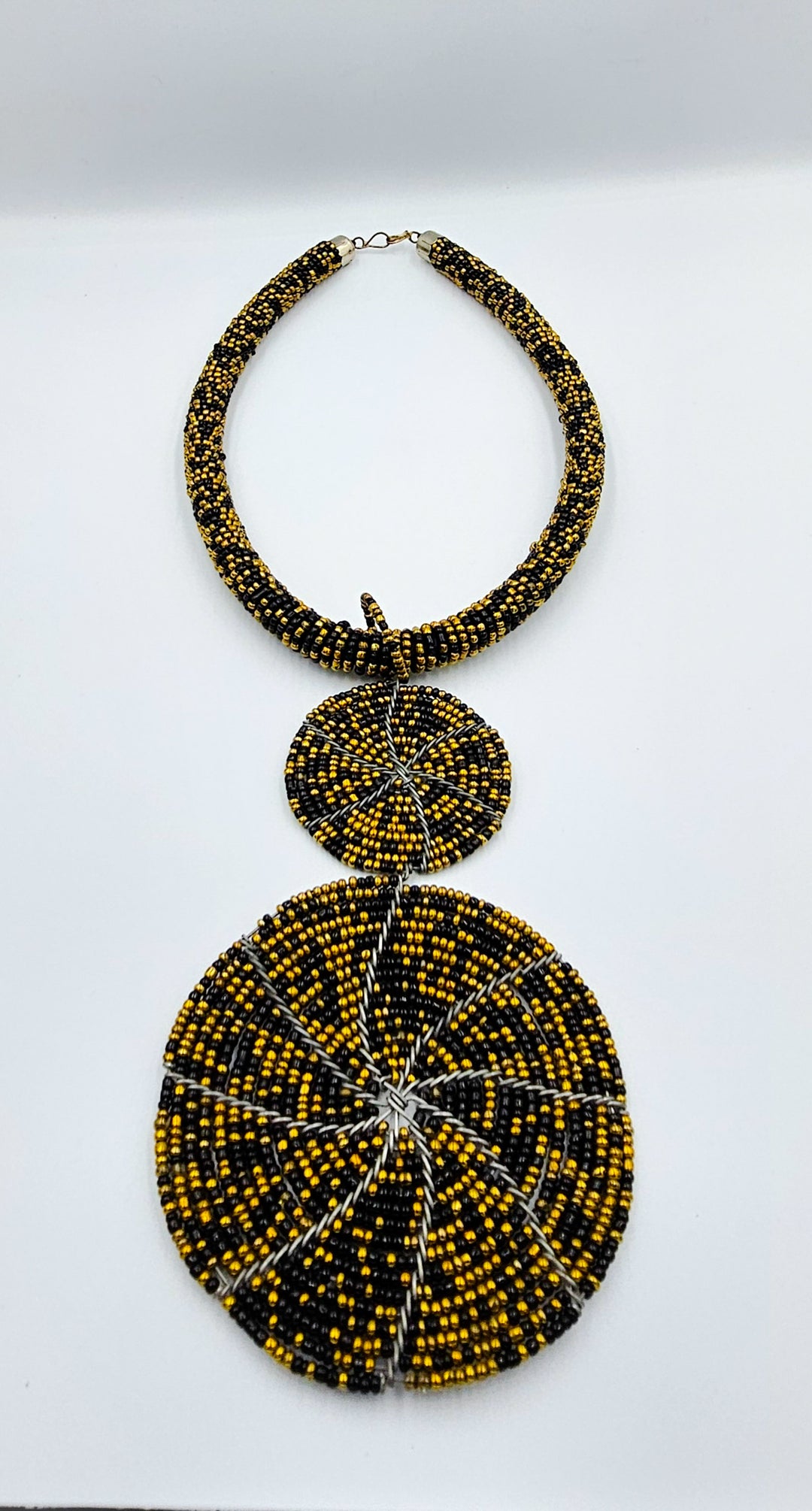Collier Maëlys or et noir