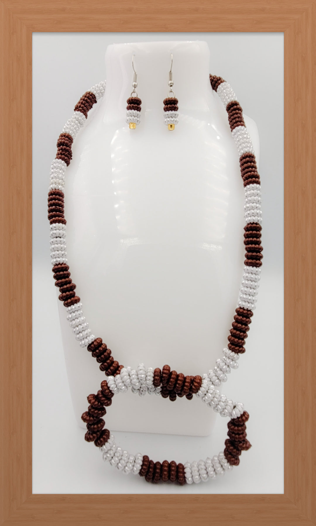 Necklace, bracelet and earring